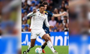 Real Madrid masih sempurna di puncak klasemen usai menang lawan Espanyol