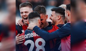 Dibekuk Bologna, Napoli terguling dari puncak klasemen