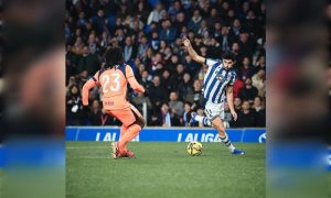 Barcelona gagal menjauh dari Real Madrid setelah kalah lawan Real Sociedad