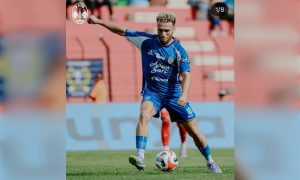 Gol Ze Valente ke gawang Semen Padang kerek PSIM Yogyakarta
