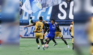 Beckham Putra antarkan Persib Bandung ke puncak usai terkam Persija Jakarta