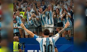 Main seperti planga-plongo, Messi borong dua gol