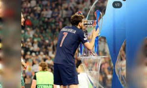 Khvicha Kvaratskhelia pemain terbaik Liga Champions